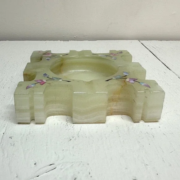 Vintage Onyx Ashtray Mother of Pearl Inlay Puzzle Piece Castle Design Decor - Picture 3 of 8